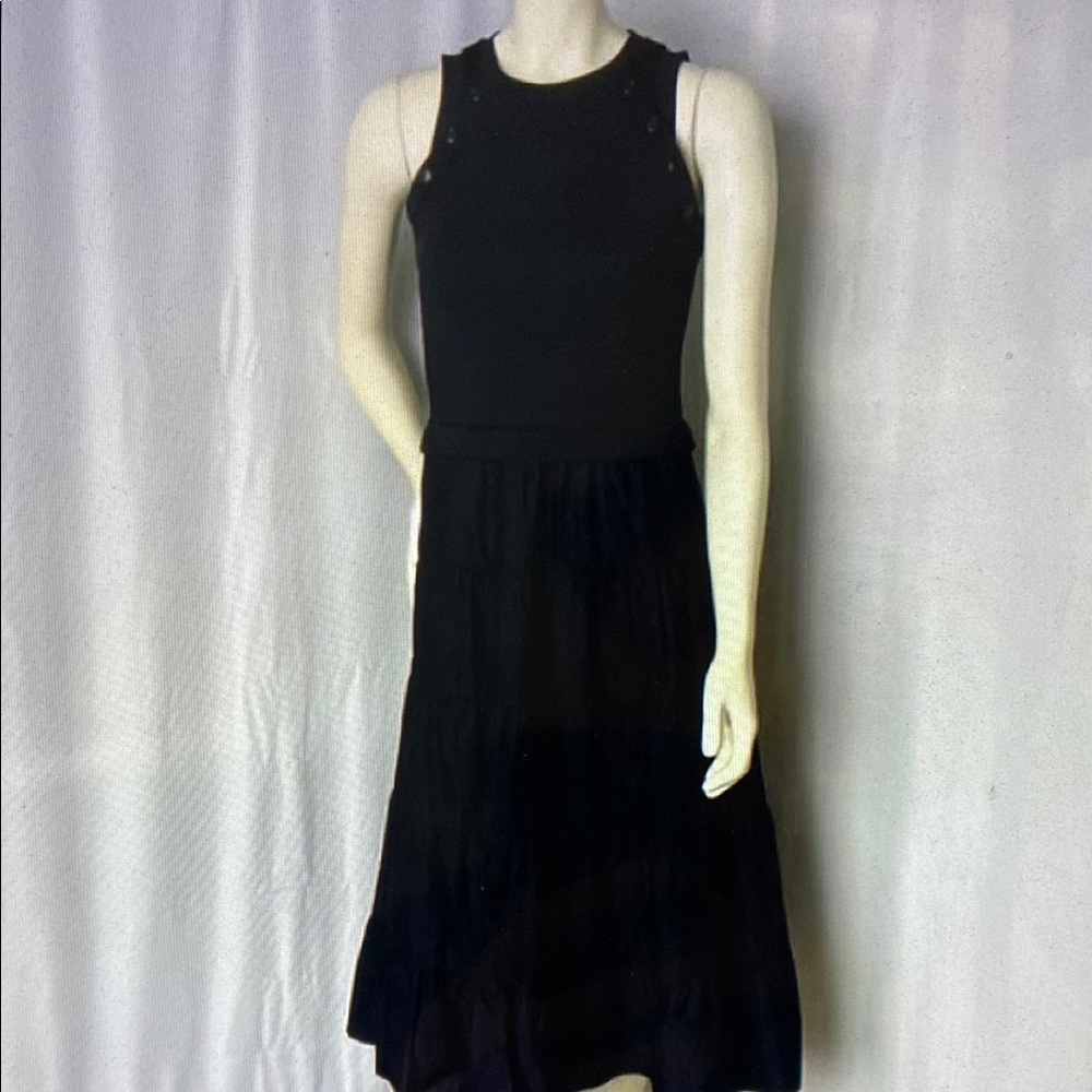 Elegant Black Sleeveless Dress